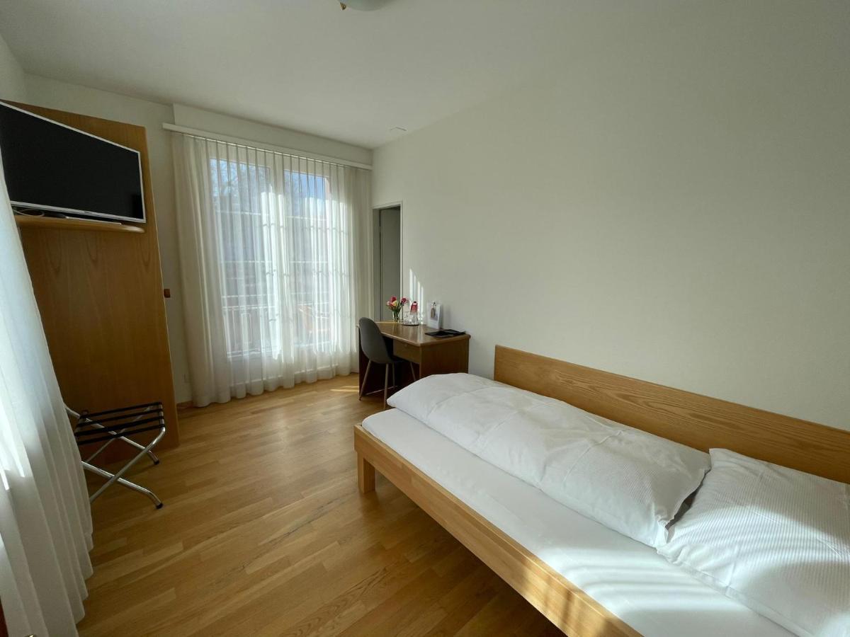 Hotel Rössli Allschwil Exteriör bild